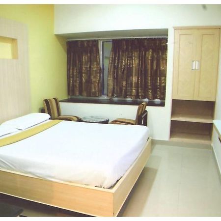 Sri Srinivasa Residency Kadapa Exterior foto