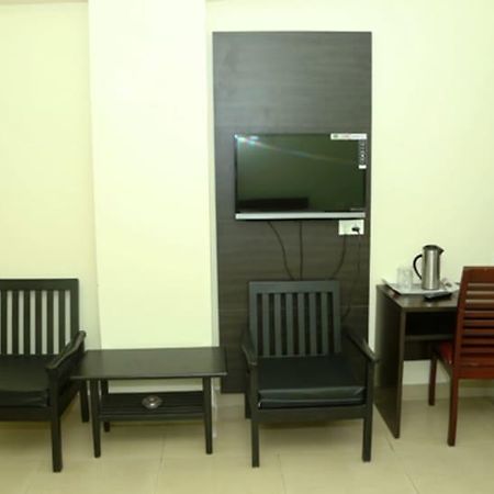 Sri Srinivasa Residency Kadapa Exterior foto